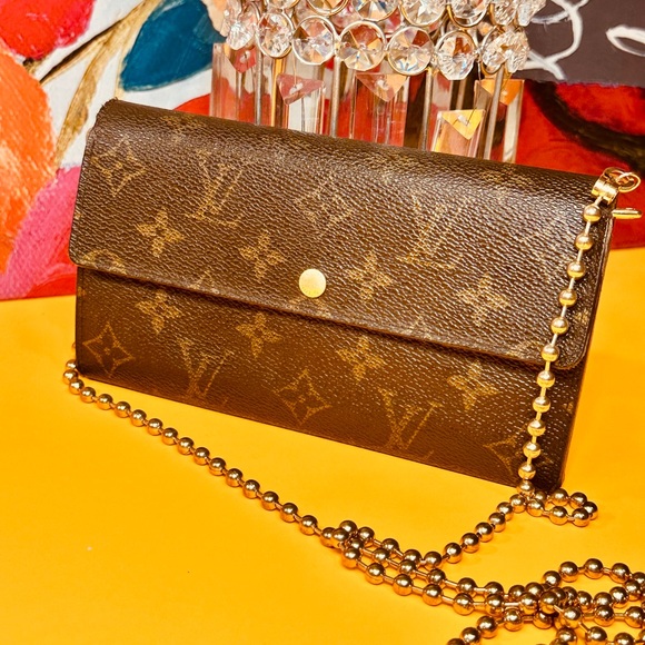 Louis Vuitton Sarah wallet dark Monogram used in decent condition. - Picture 14 of 14